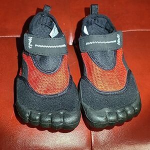 Newtz child's watershoe red and black